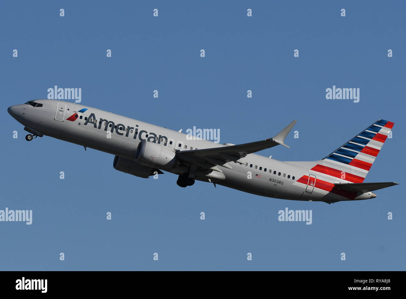 BOEING 737-MAX8 (N303RG) DI AMERICAN AIRLINES Foto Stock