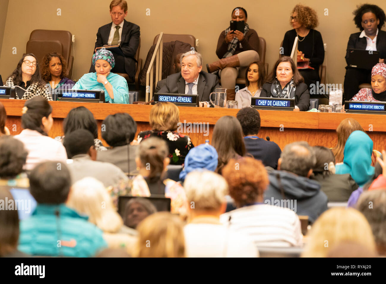 New York, Stati Uniti. Xii Mar, 2019. New York, NY - Marzo 12, 2019: Municipio di incontro con il Segretario Generale Antonio Guterres e la società civile sui margini di CSW63 presso la sede delle Nazioni Unite Credito: lev radin/Alamy Live News Foto Stock