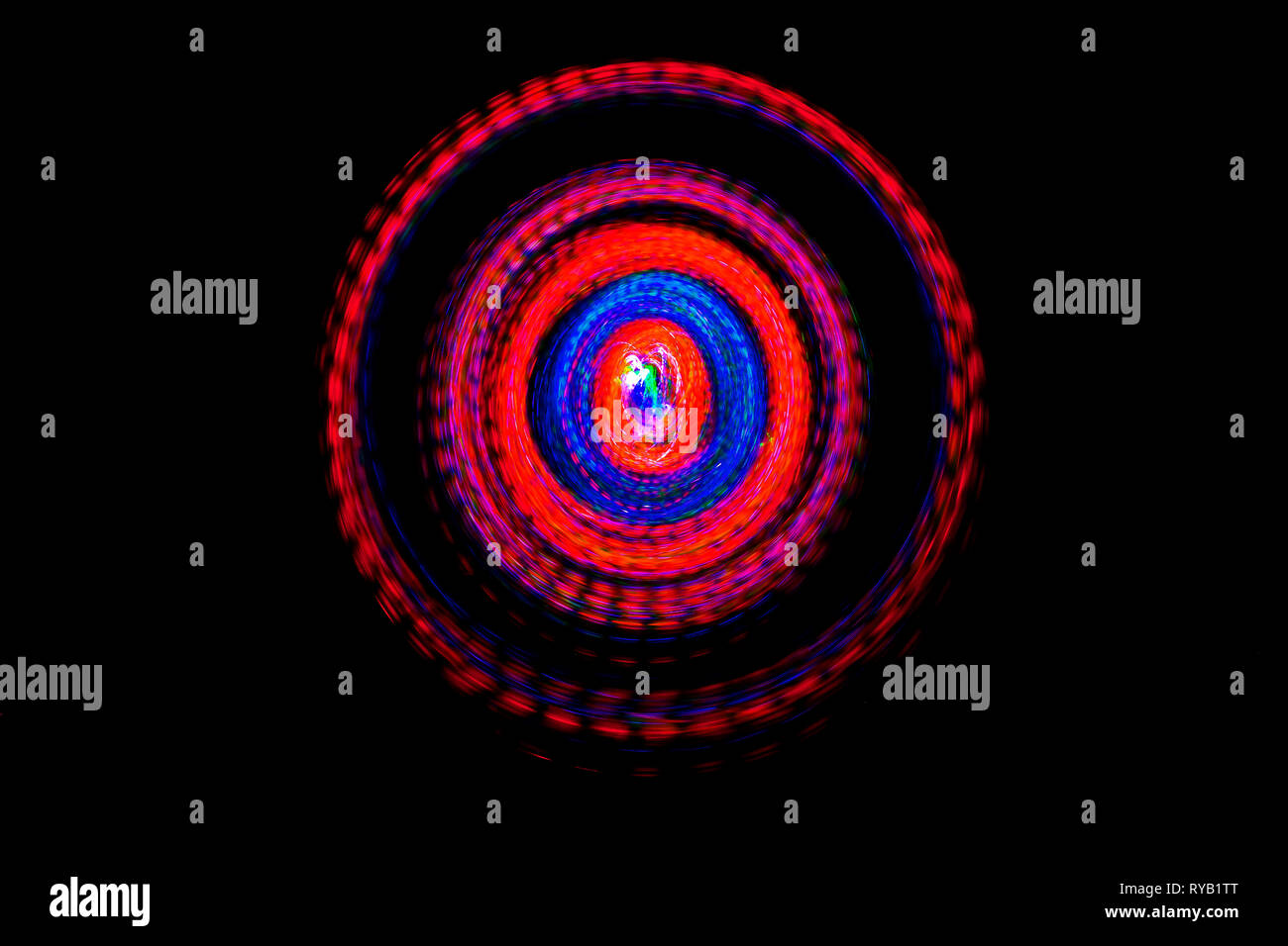 Abstract LED luce spin nel buio. Foto Stock