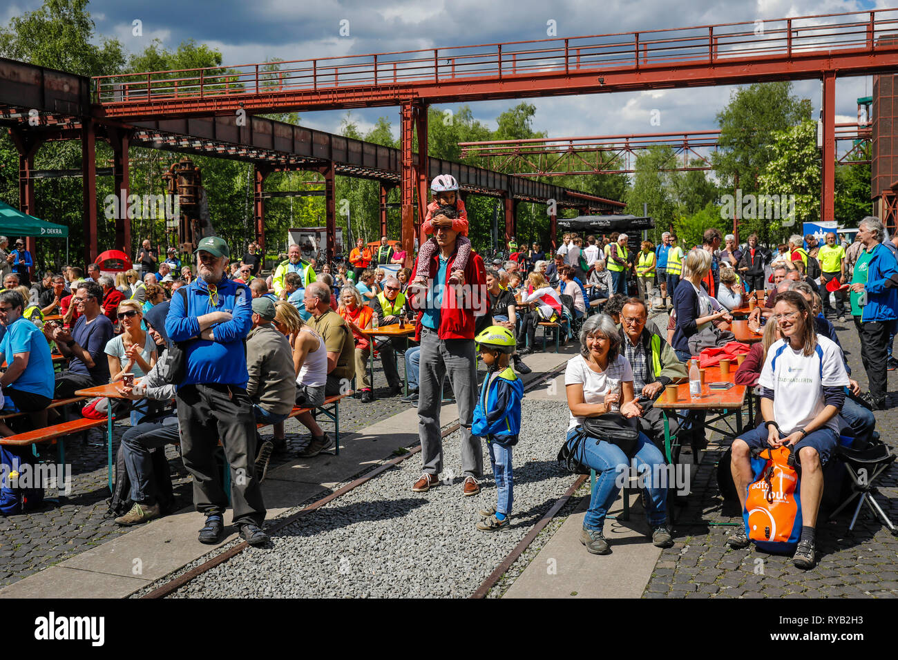 Essen, la zona della Ruhr, Renania settentrionale-Vestfalia, Germania - la città in bicicletta, escursioni in bicicletta per un buon clima, evento, la campagna del clima alleanza, qui arrivo a Foto Stock