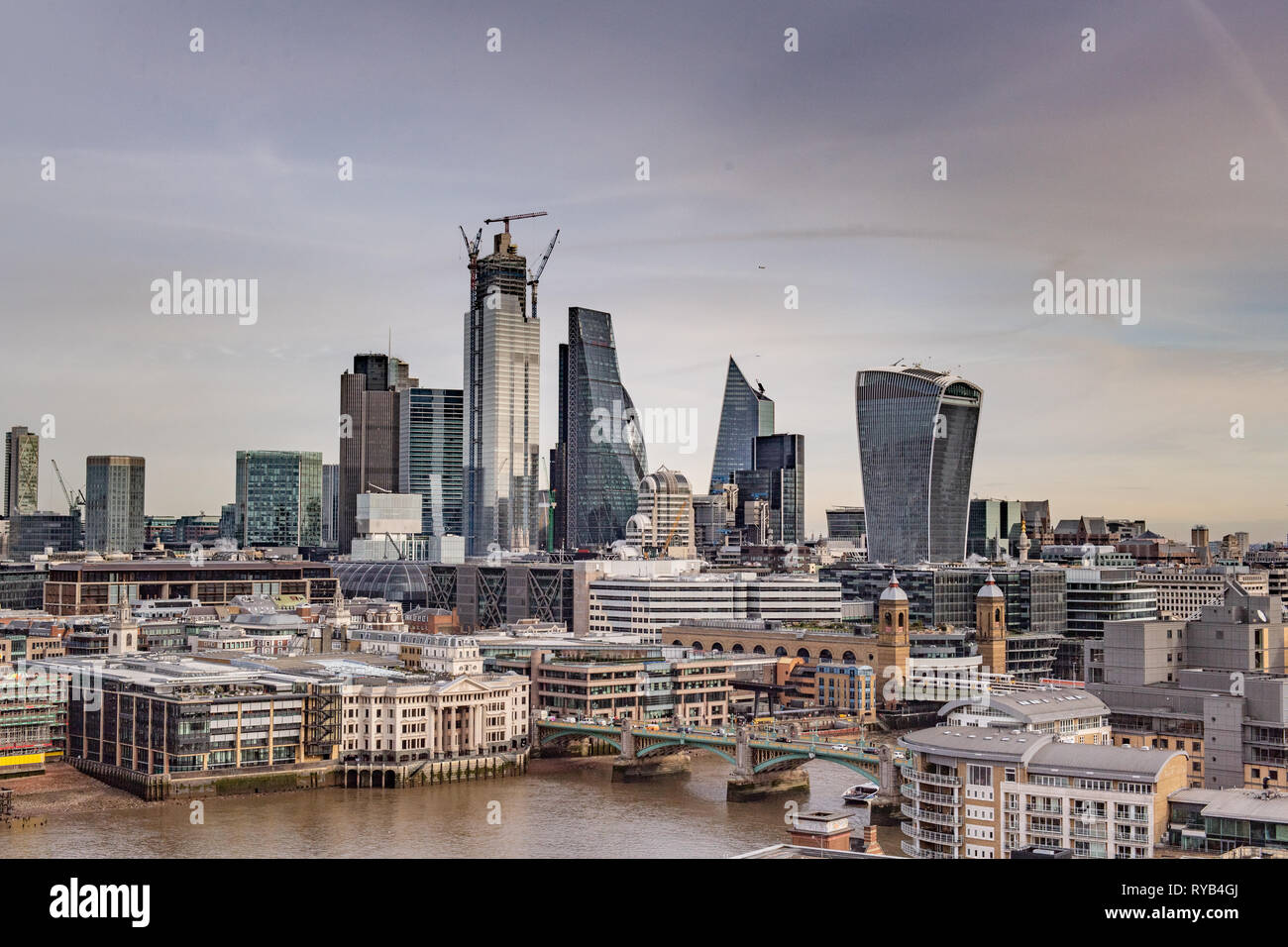 Vista di Londra dalla Tate Modern di Londra, Inghilterra Foto Stock