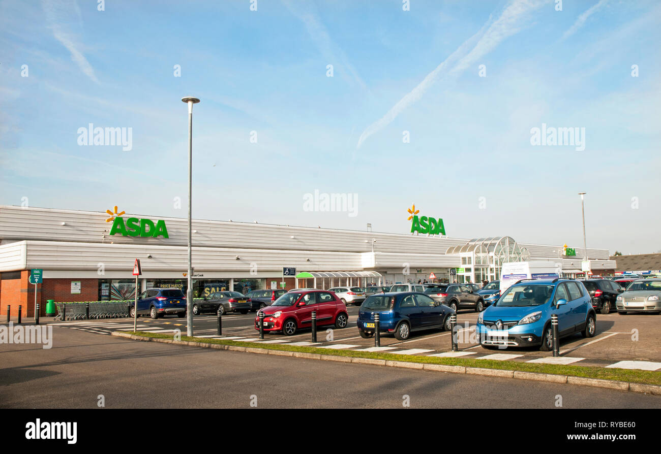 Asda store sul Ciliegio Retail Park Cherry Tree Road Blackpool Lancashire England Regno Unito Foto Stock