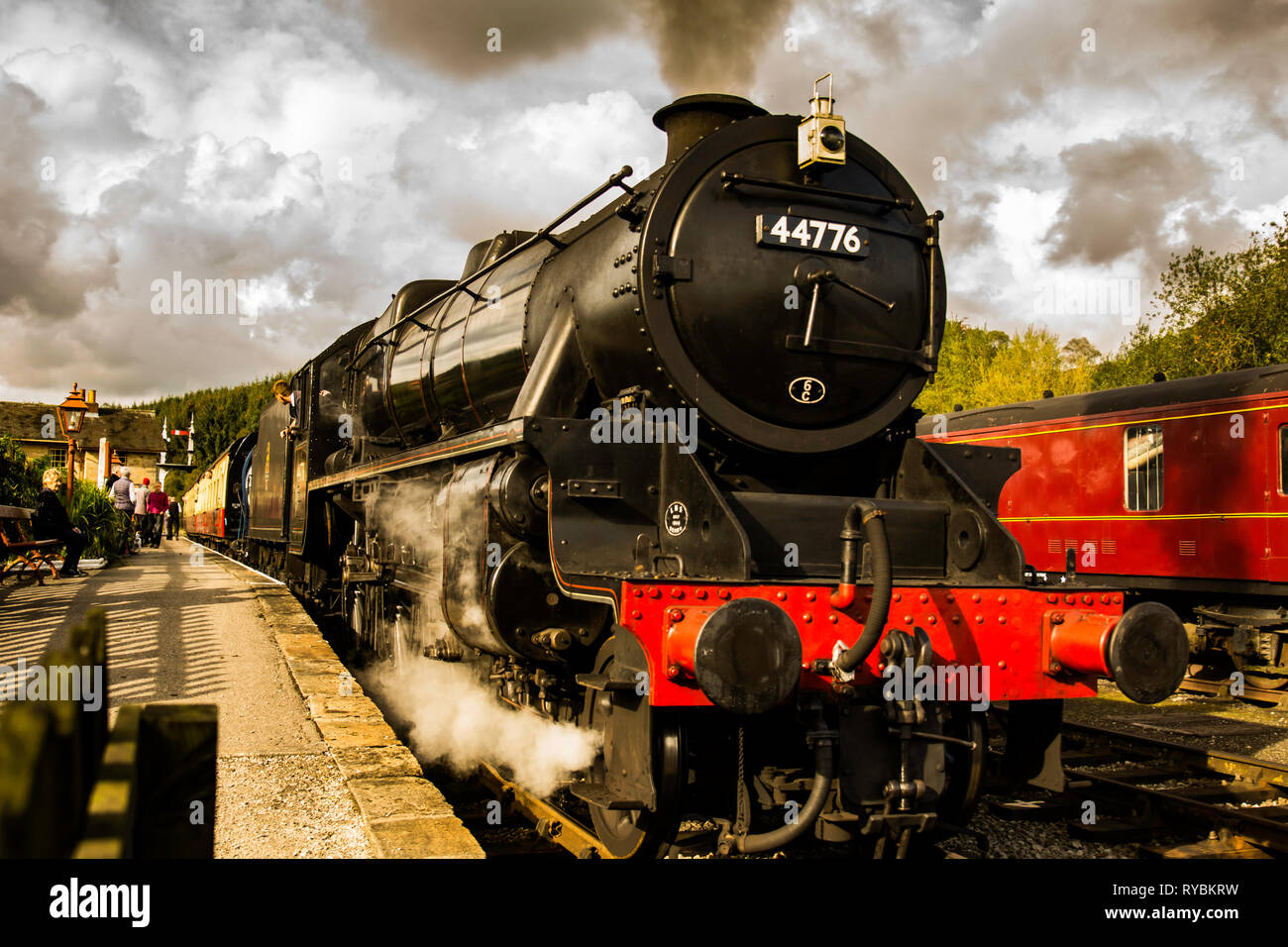 Classe Stanier 5 4-6-0 n. 44776 alla stazione Levisham sulla North Yorkshire Moors Steam Railway Foto Stock