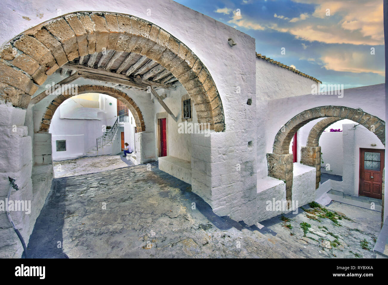 Tipiche strade in ciottoli a Chora (Hora), Skyros nel complesso Sporadi, Grecia centrale, mar Egeo , Mediterraneo, Europa Foto Stock