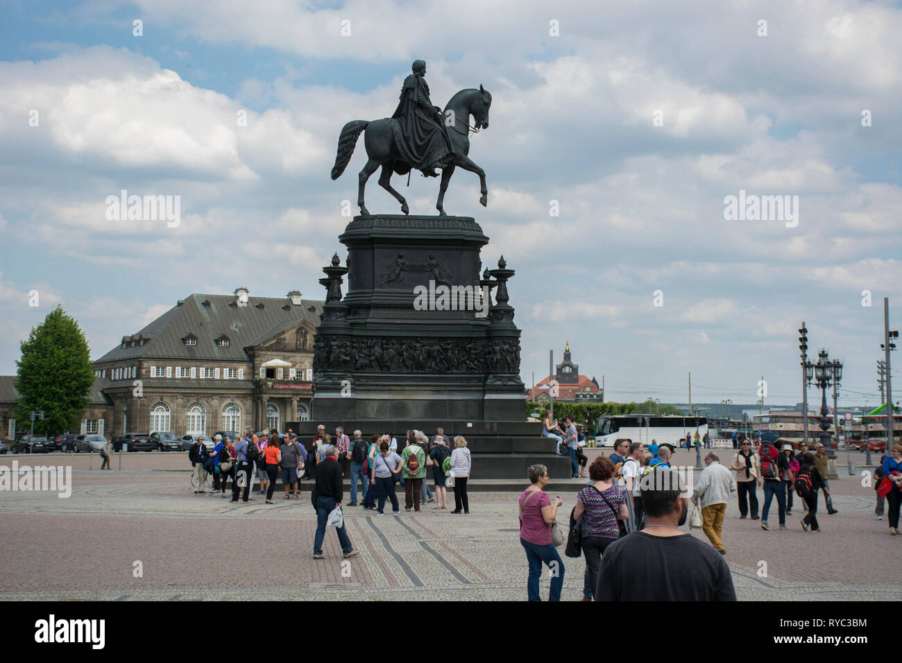 La piazza del teatro a Dresda Germania Foto Stock