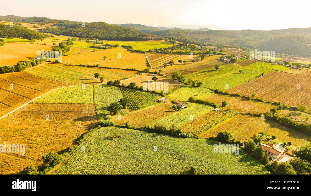 Vista aerea dell'Umbria / paesaggio Toscane, Italia Foto Stock