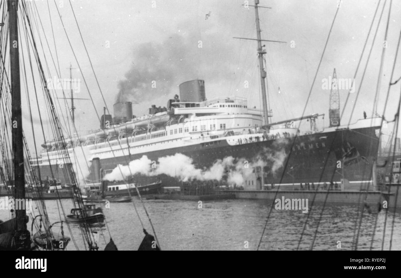 Trasporti / trasporto, navigazione, piroscafo, TS Bremen, Norddeutscher Lloyd, vista esterna, prima della eseguito per il viaggio inaugurale, Columbuskaje, Bremerhaven, 16.7.1929, Additional-Rights-Clearance-Info-Not-Available Foto Stock