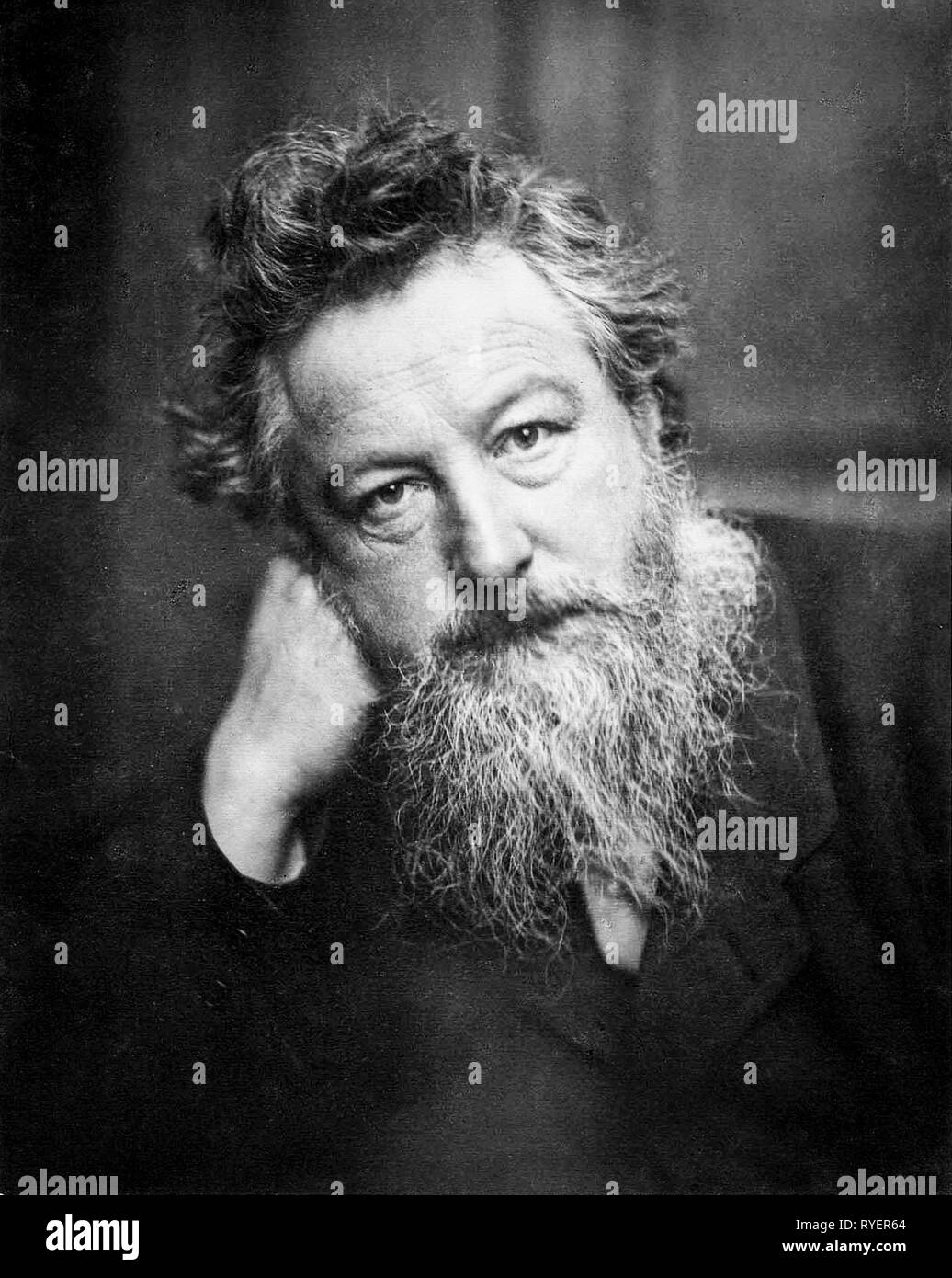 William Morris (1834-1896), ritratto fotografico di 53 anni di Frederick Hollyer, 1887-1888 Foto Stock