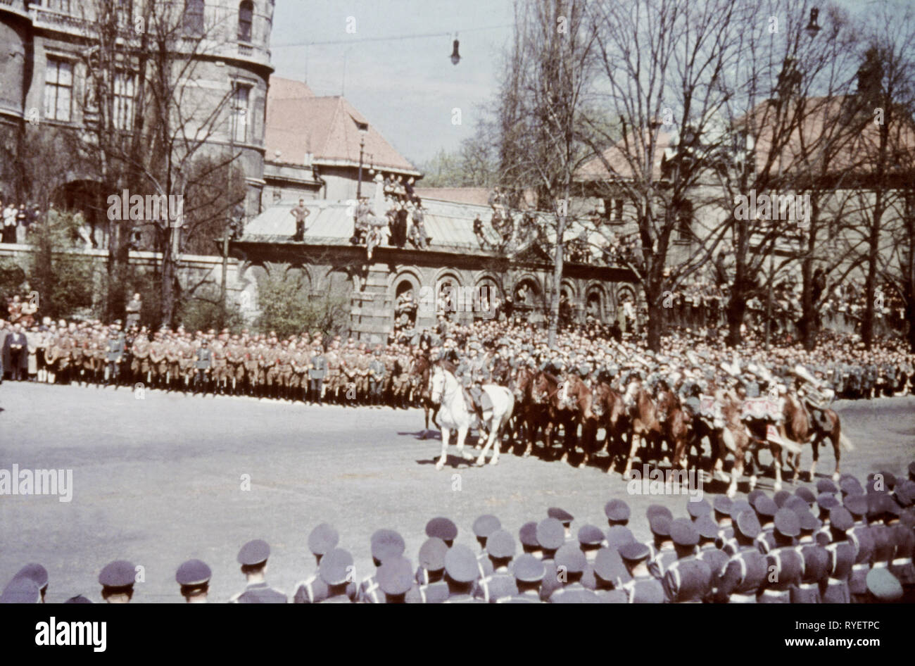 Il nazismo / Socialismo Nazionale, parade, parate, Wehrmacht, banda militare della cavalleria, Monaco di Baviera, Germania, 1940, Additional-Rights-Clearance-Info-Not-Available Foto Stock