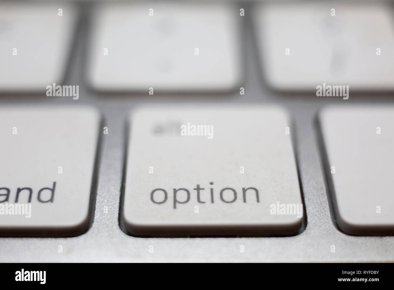 Close-up di tastiera in gomma pulsanti di controllo di un computer domestico. Foto Stock