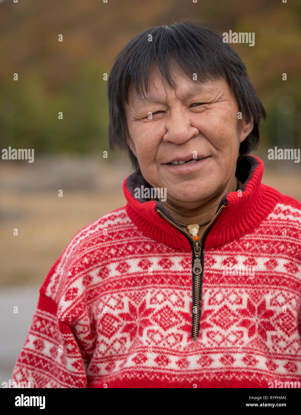 Ritratto femminile, Narsasuaq, Groenlandia meridionale Foto Stock
