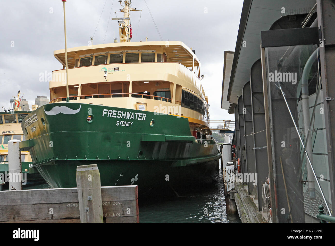 Viaggiare in Australia. Viste e scenic Australia. Sydney Harbour waterfront e la città di Sydney, Nuovo Galles del Sud, Australia. Foto Stock