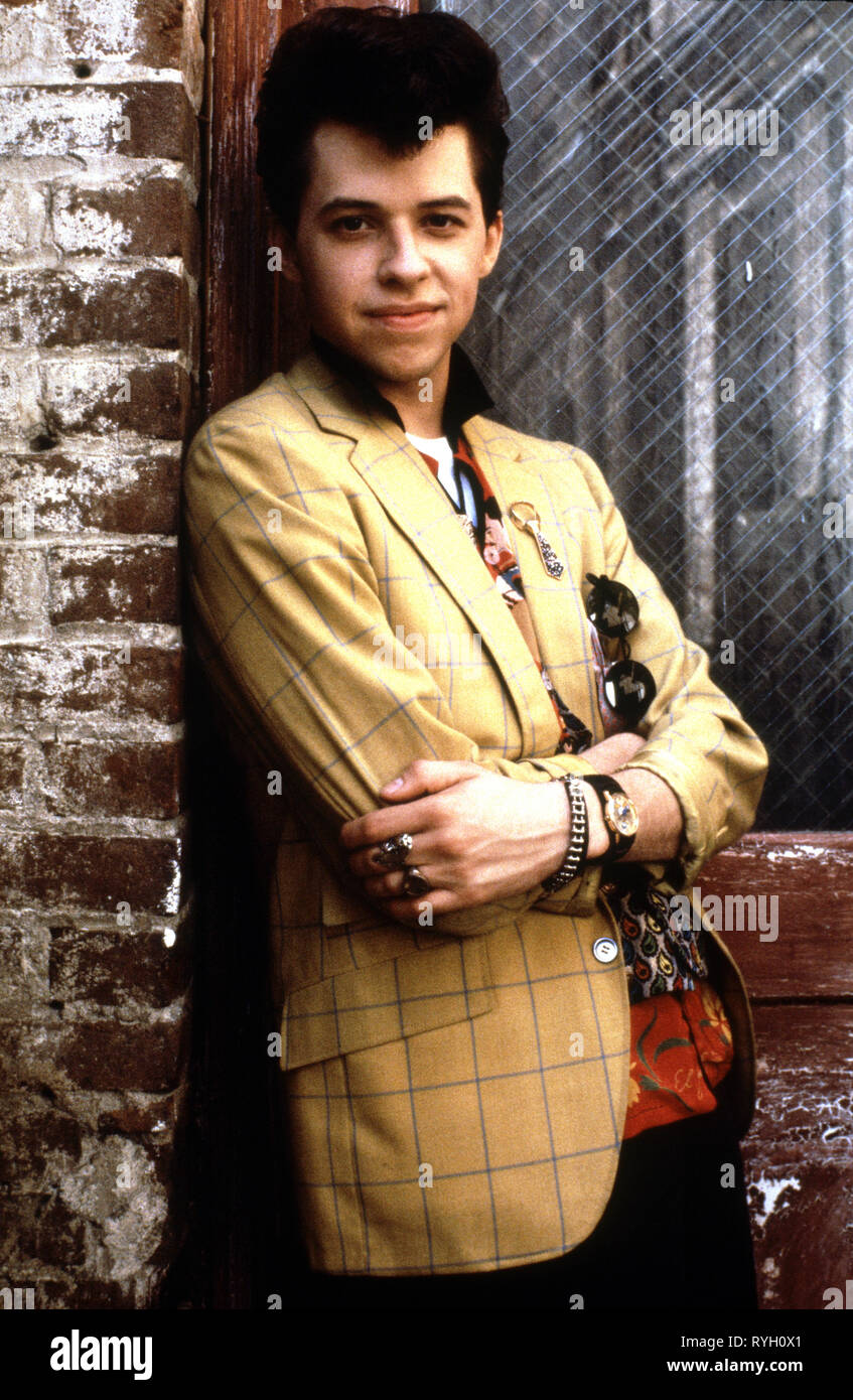 JON CRYER, piuttosto in rosa, 1986 Foto Stock