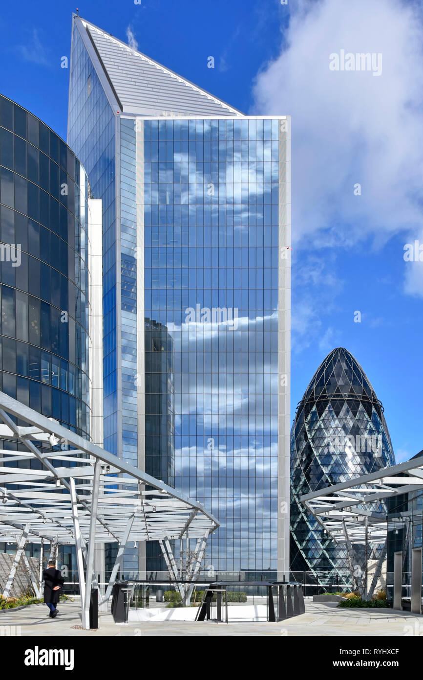 Cetriolino Londra con un bisturi landmark grattacielo ufficio edificio Fen Corte Fenchurch Street roof garden & piattaforma di osservazione City di Londra Inghilterra REGNO UNITO Foto Stock