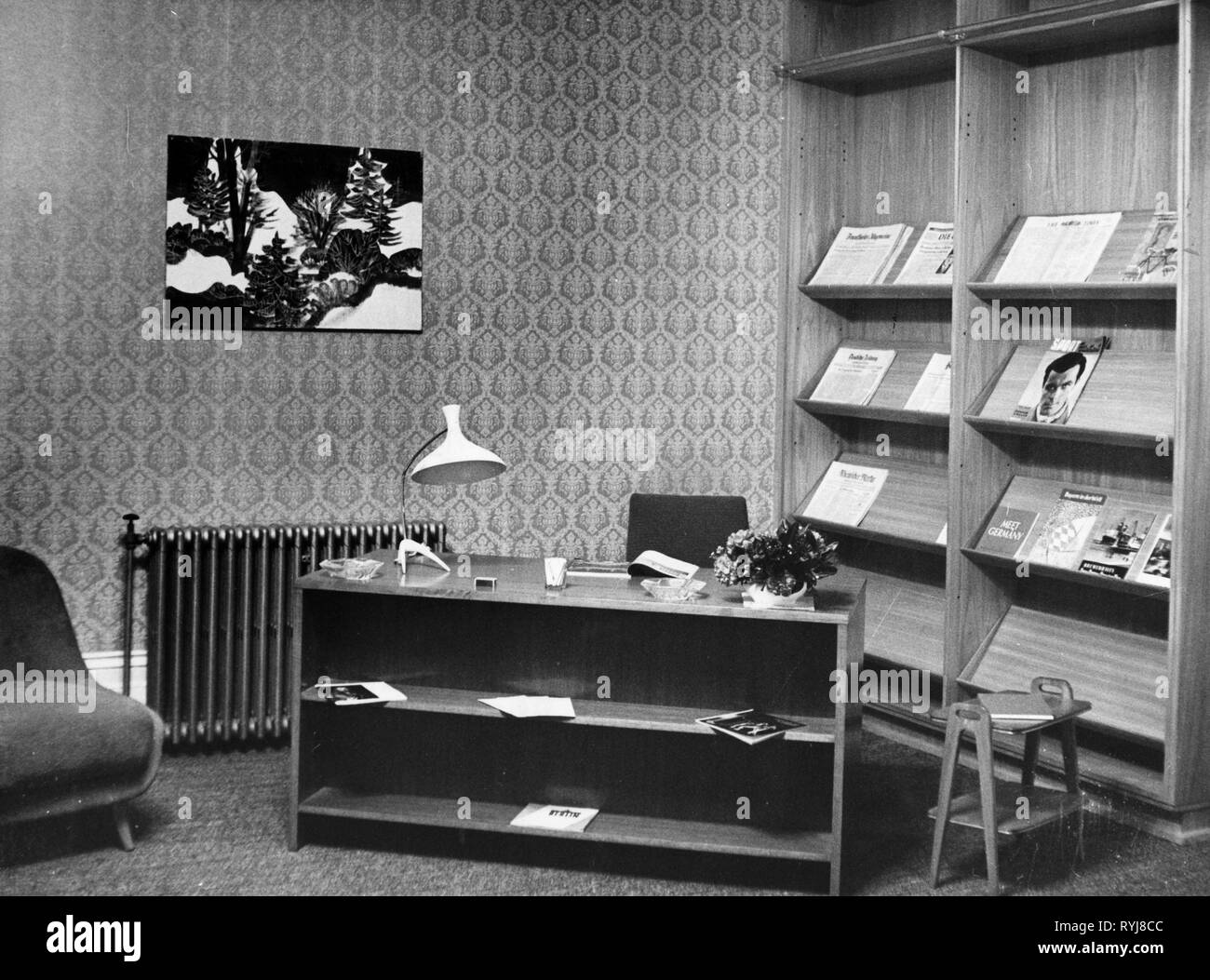 Geografia / viaggi, Gran Bretagna, cultura, Istituto tedesco di cultura, Londra, poco prima dell'apertura, vista interna, vestibolo della sala da concerto, 30.1.1958, Additional-Rights-Clearance-Info-Not-Available Foto Stock