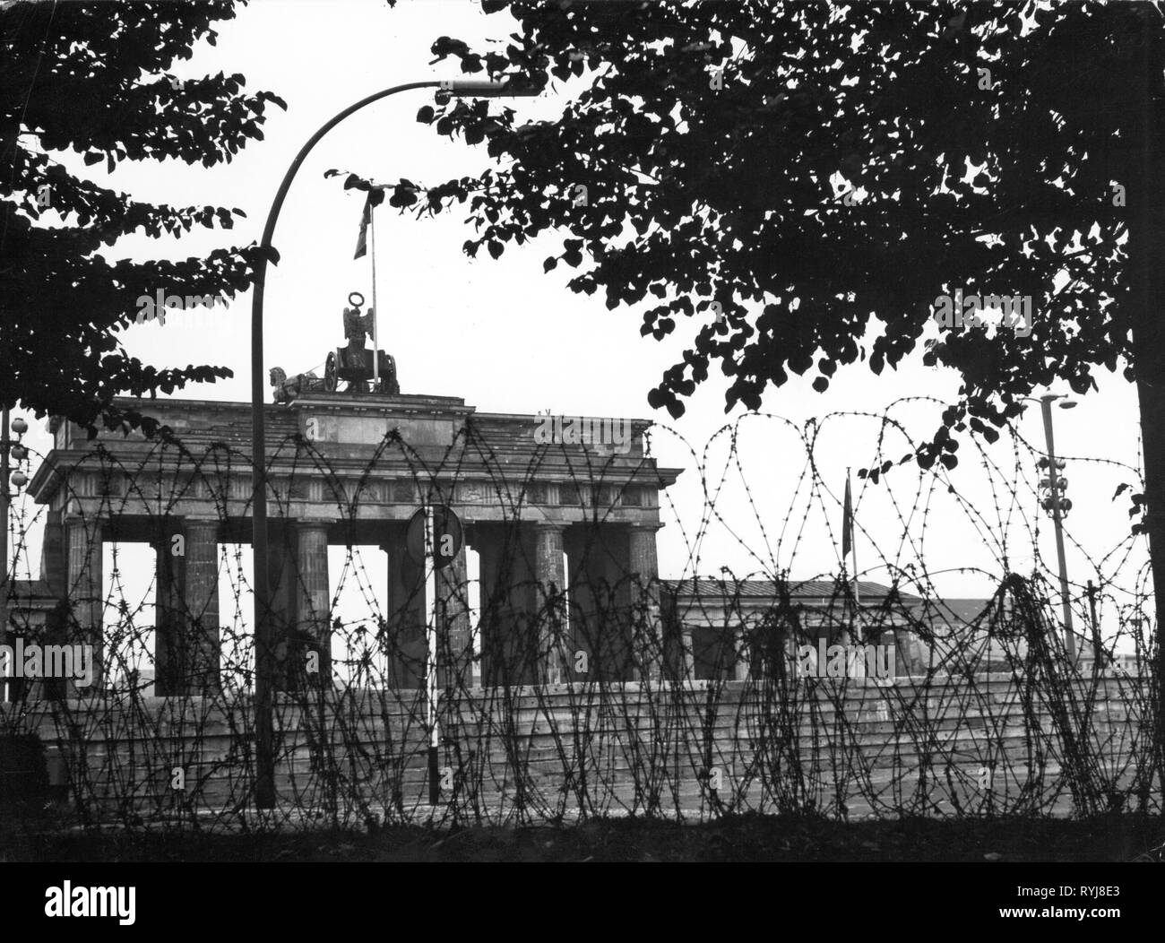 Geografia / viaggi, Germania, Berlino, Porta di Brandeburgo, lato ovest, sessanta, Additional-Rights-Clearance-Info-Not-Available Foto Stock