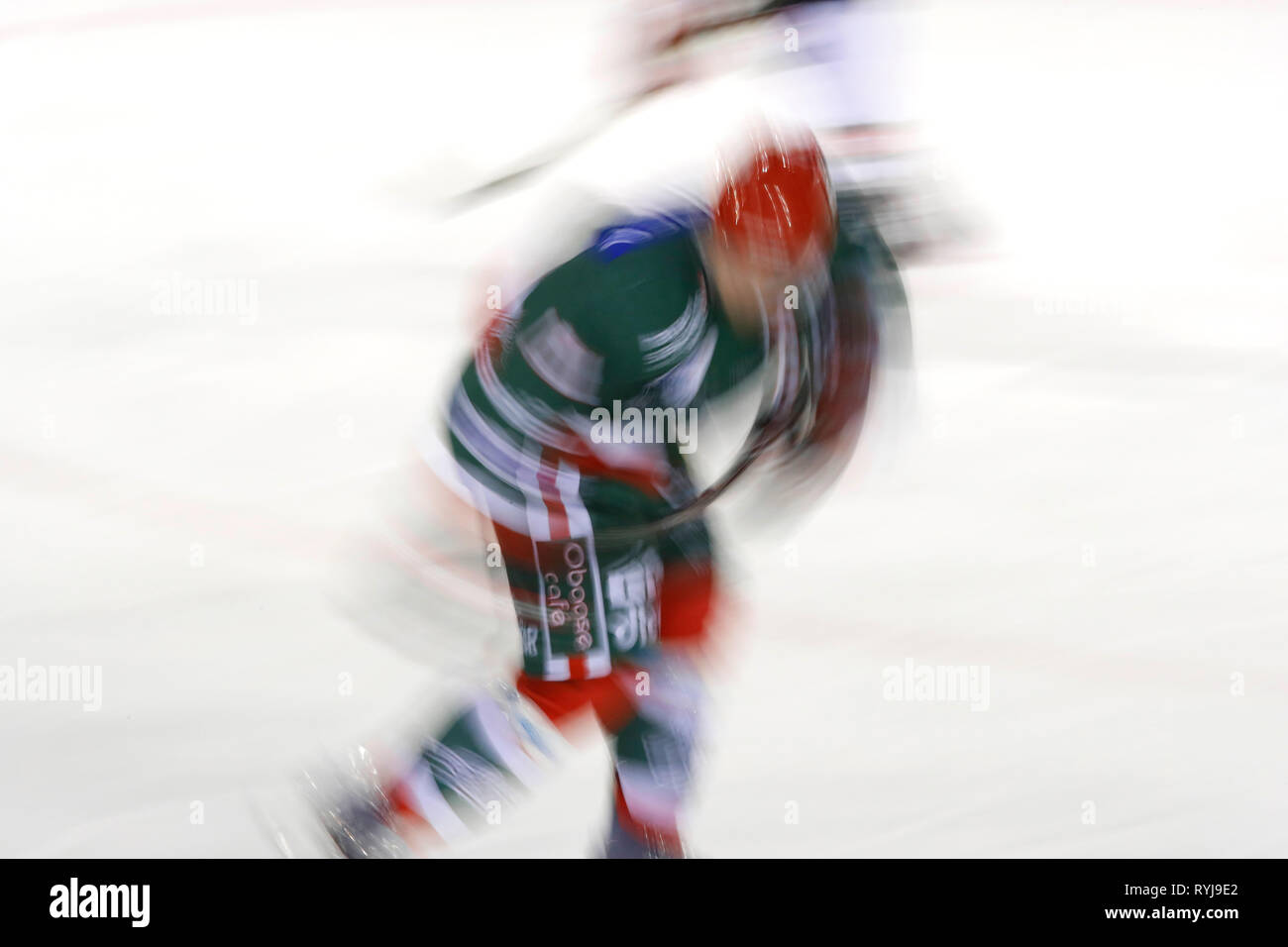 Hockey su ghiaccio corrispondono. Il giocatore in azione. Megeve. La Francia. Foto Stock