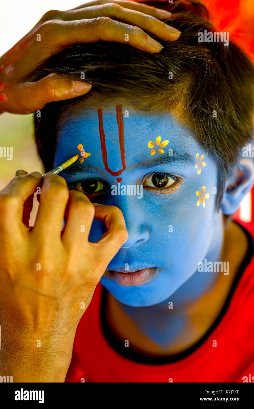 Il make-up a Janmashtami festival indù, Watford, Regno Unito Foto Stock