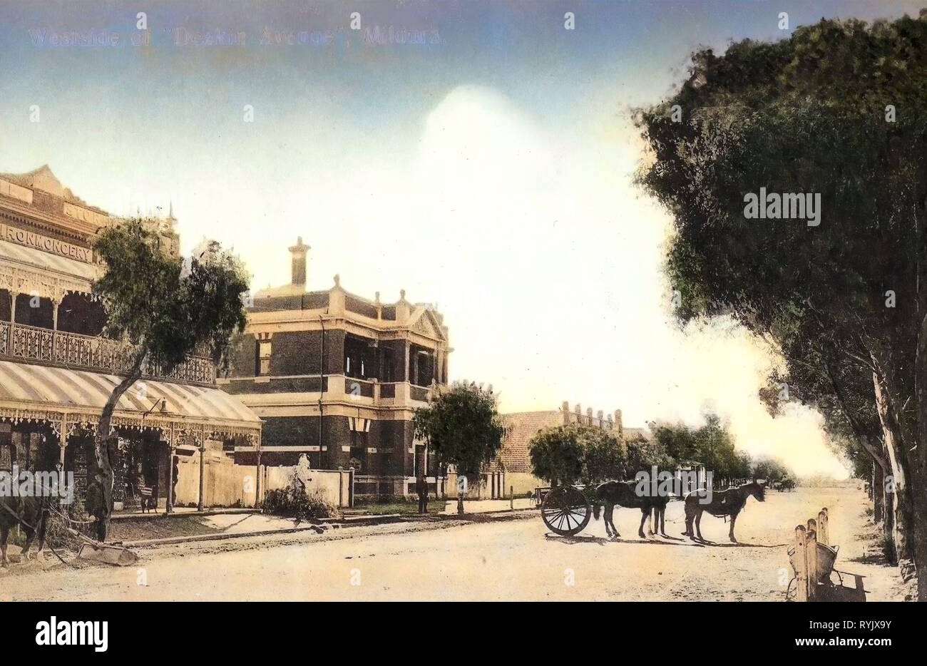 Edifici a Mildura, carrozze trainate da cavalli in Australia, 1911, Victoria, Australia, Mildura, Westside di Deakin Avenue Foto Stock