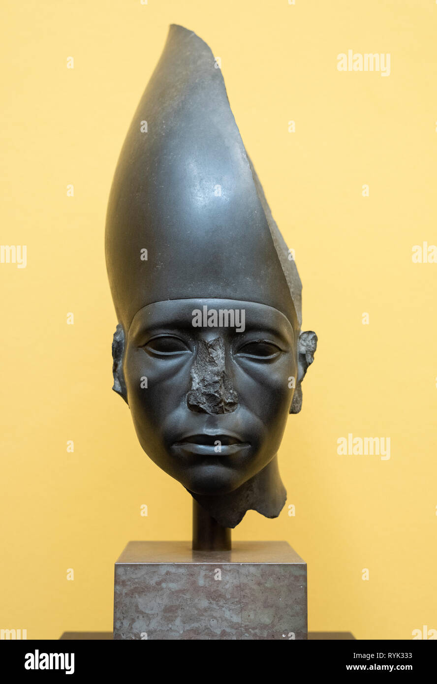 Copenhagen. La Danimarca. Ritratto del faraone egiziano Amenenhat III, Regno, ca. 1860- ca. 1814 BC (xii Dinastia). Ny Carlsberg Glyptotek. Busto da t Foto Stock