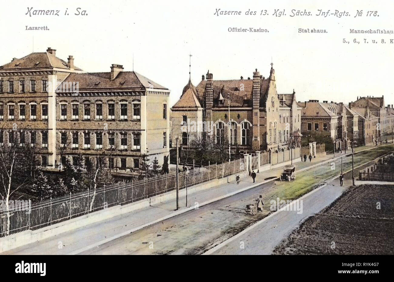 Officers' Mess in Kamenz, le strutture militari di Germania, 13. Königlich Sächsisches Infanterie-Regiment Nr. 178, edifici in Kamenz, caserme in Sassonia, non identificato automobili in Germania, ospedali militari in Germania, 1915, Landkreis Bautzen, Kamenz, Kaserne des 3. Bataillons 13. Königlich Sächsisches Infanterie, Reggimento Nr. 178 Foto Stock