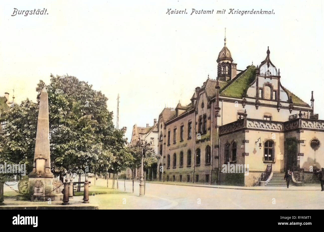 Cimiteri di guerra in Sassonia, uffici postali nel Landkreis Mittelsachsen, Burgstädt, 1912, Landkreis Mittelsachsen, Kaiserliches Postamt mit Kriegerdenkmal, Germania Foto Stock