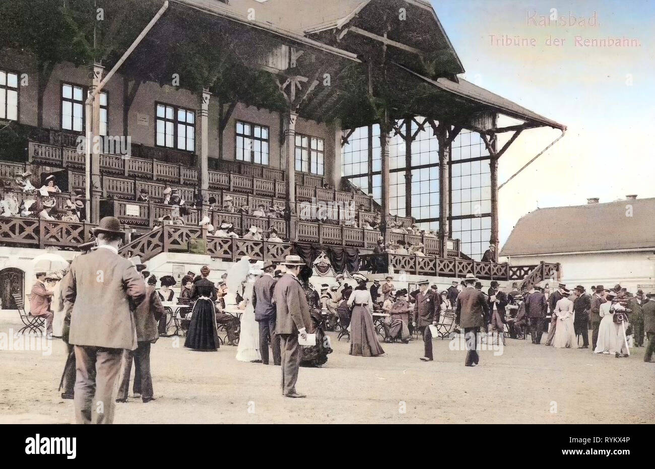 Racecourse a Karlovy Vary, 1902, Regione di Karlovy Vary, Karlsbad, Tribüne der Rennbahn, Repubblica Ceca Foto Stock