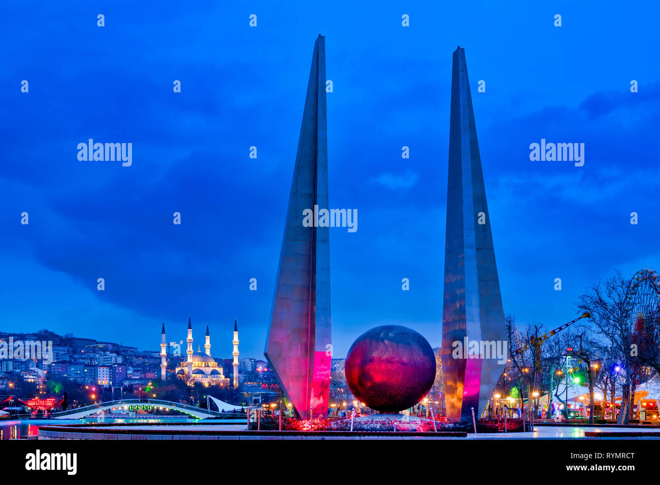 Monumento di Ataturk in Gençlik Parkı , Ankara, Turchia Foto Stock