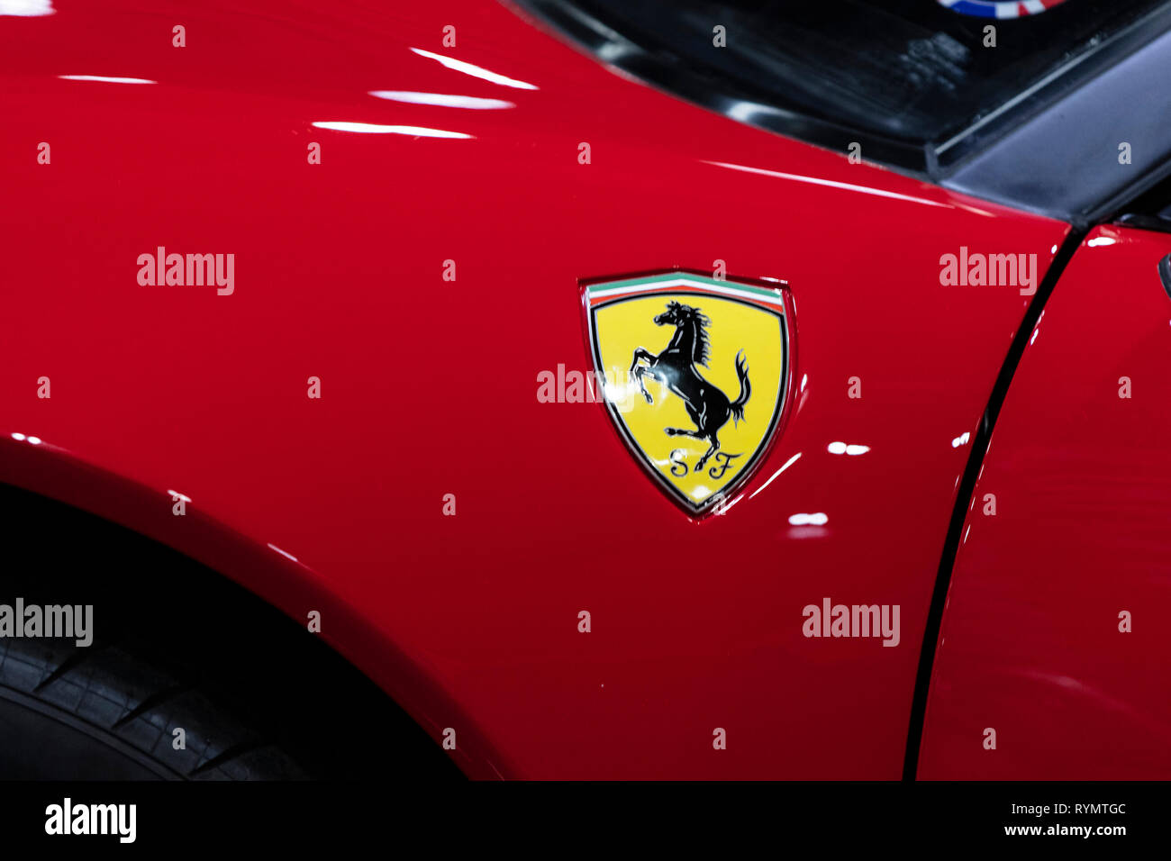 LONDON, Regno Unito - Feb 18 2018: una Ferrari auto sportive al Classic Car Show a Londra Foto Stock