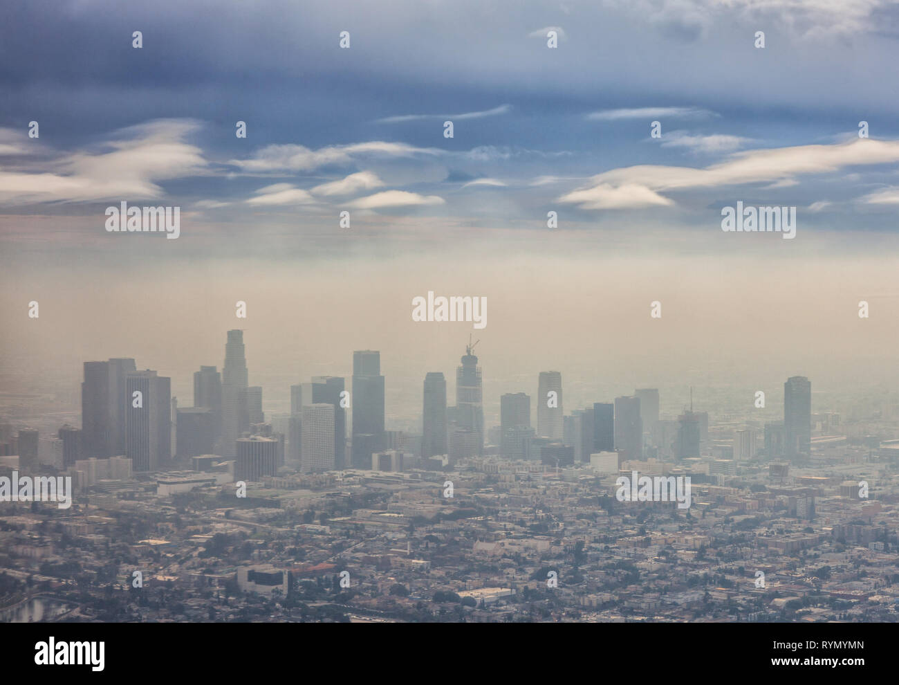 Stupenda vista panoramica vista aerea di sviluppare il centro cittadino di Los Angeles in California Foto Stock