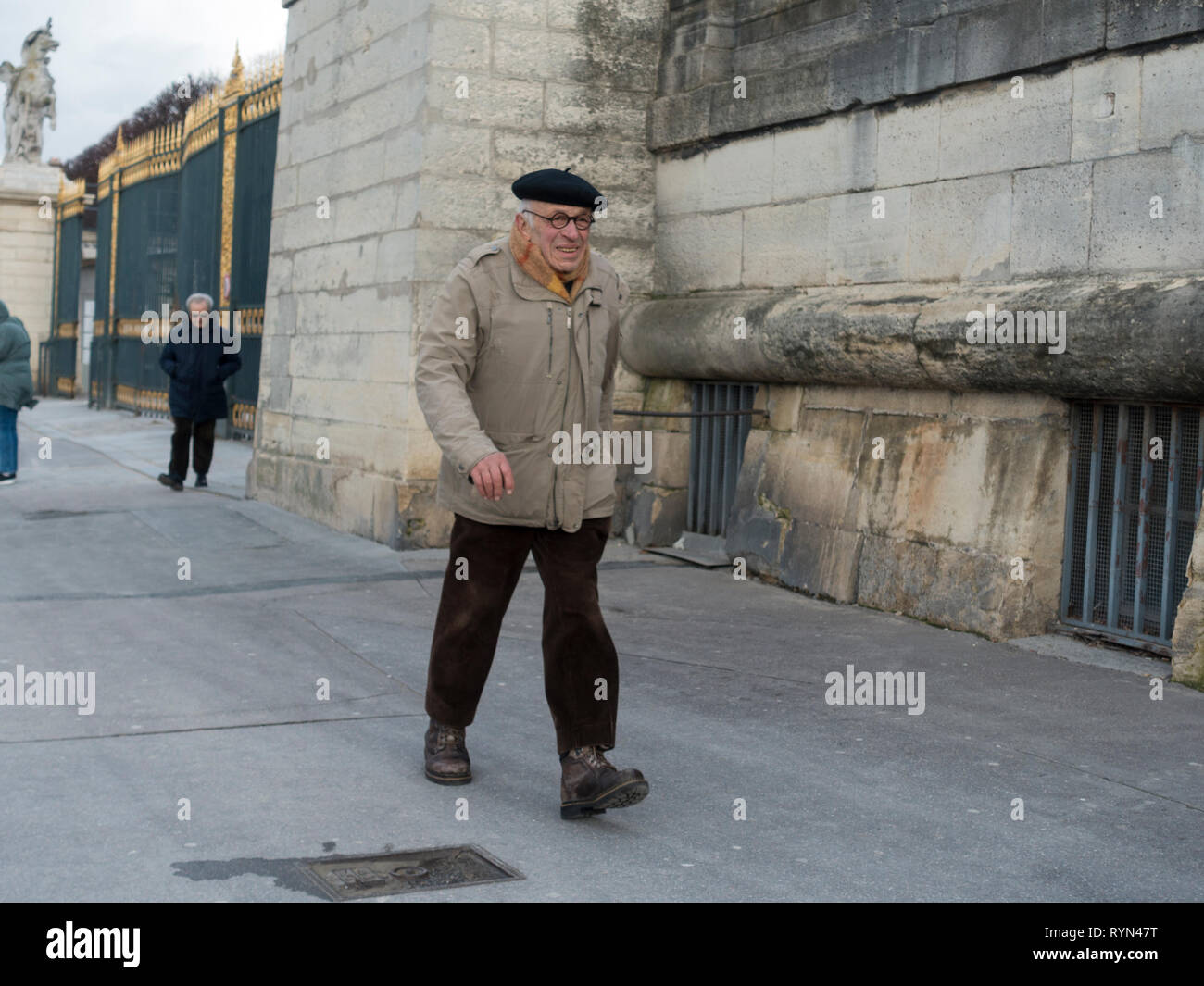 Uomo parigino Foto Stock
