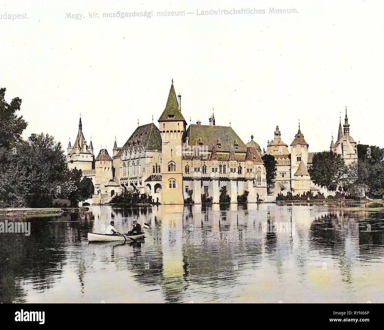 Immagini storiche del Castello Vajdahunyad (Budapest), imbarcazioni a remi, 1904, Budapest, Museo Landwirtschaftliches, Ungheria Foto Stock