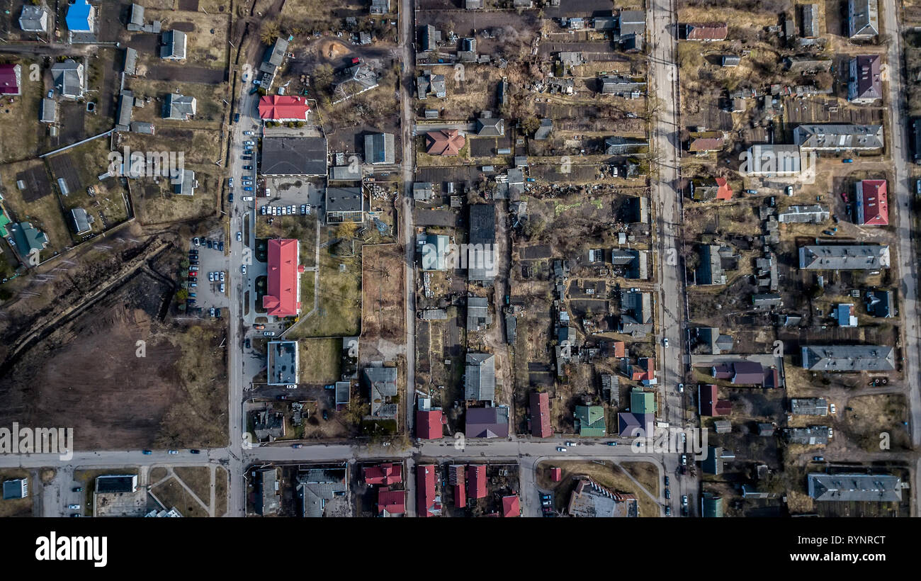 Vista della città dalla quadcopter . Indagine aerea Foto Stock