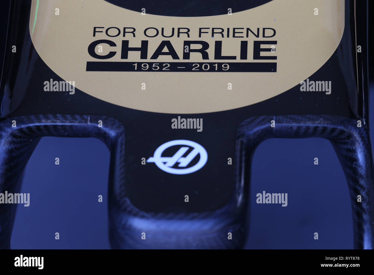 Melbourne, Australia. Xv Mar, 2019. Melbourne, Australia Sport Gran premio di Formula Uno Australia 2019 nel pic: Haas F1 Team VF-19 in memoria di Charlie Whiting (GBR), direttore di gara e la Fia delegato sicurezza Credito: LaPresse/Alamy Live News Foto Stock
