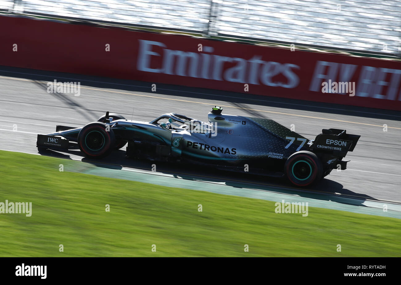 (190315) -- MELBOURNE, Marzo 15, 2019 (Xinhua) -- Valtteri Bottas di Mercedes compete durante le libere 2 di Formula 1 Australian Grand Prix 2019 all'Albert Park di Melbourne, Australia, Marzo 15, 2019. (Xinhua/Bai Xuefei) Foto Stock