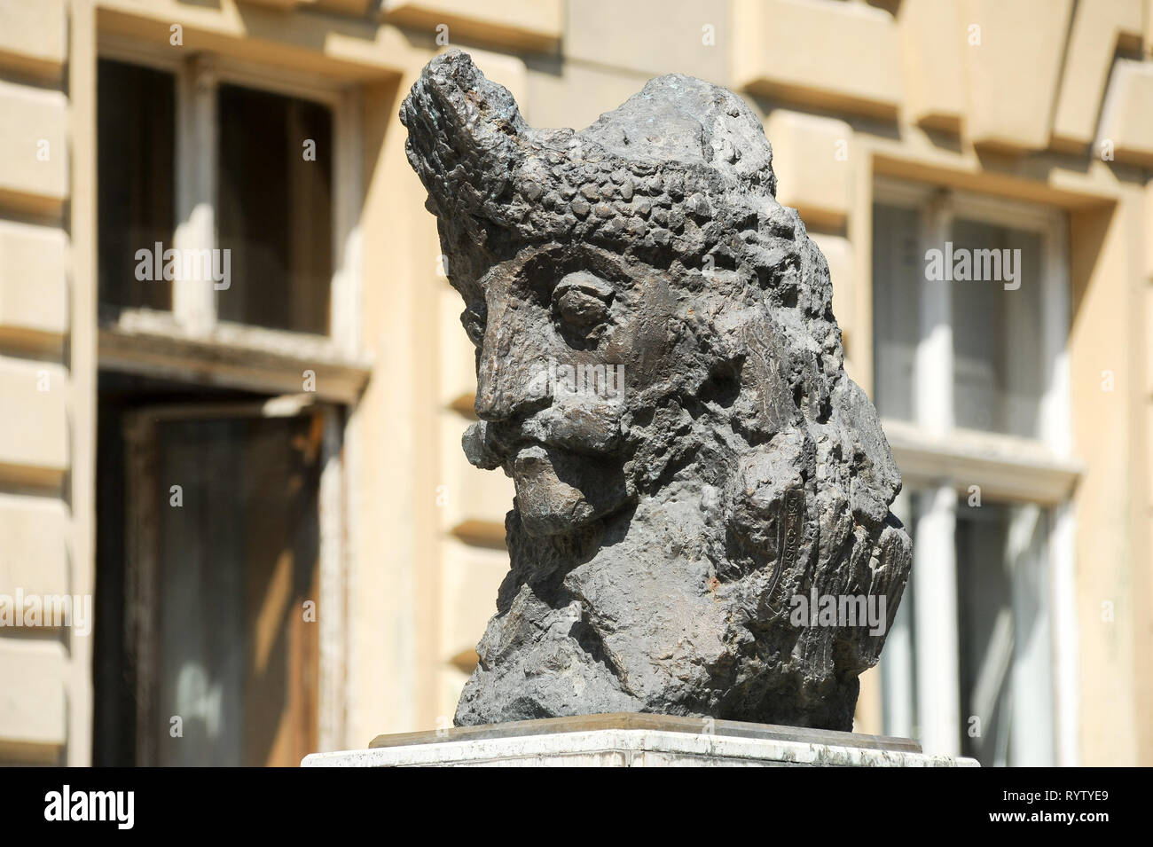 Busto di Vlad Tepes (voivode di Valacchia Vlad l'Impalatore ispirato per Bram Stoker's Dracula) in Cetatea Sighisoara (fortificate centro storico di Sospiro Foto Stock