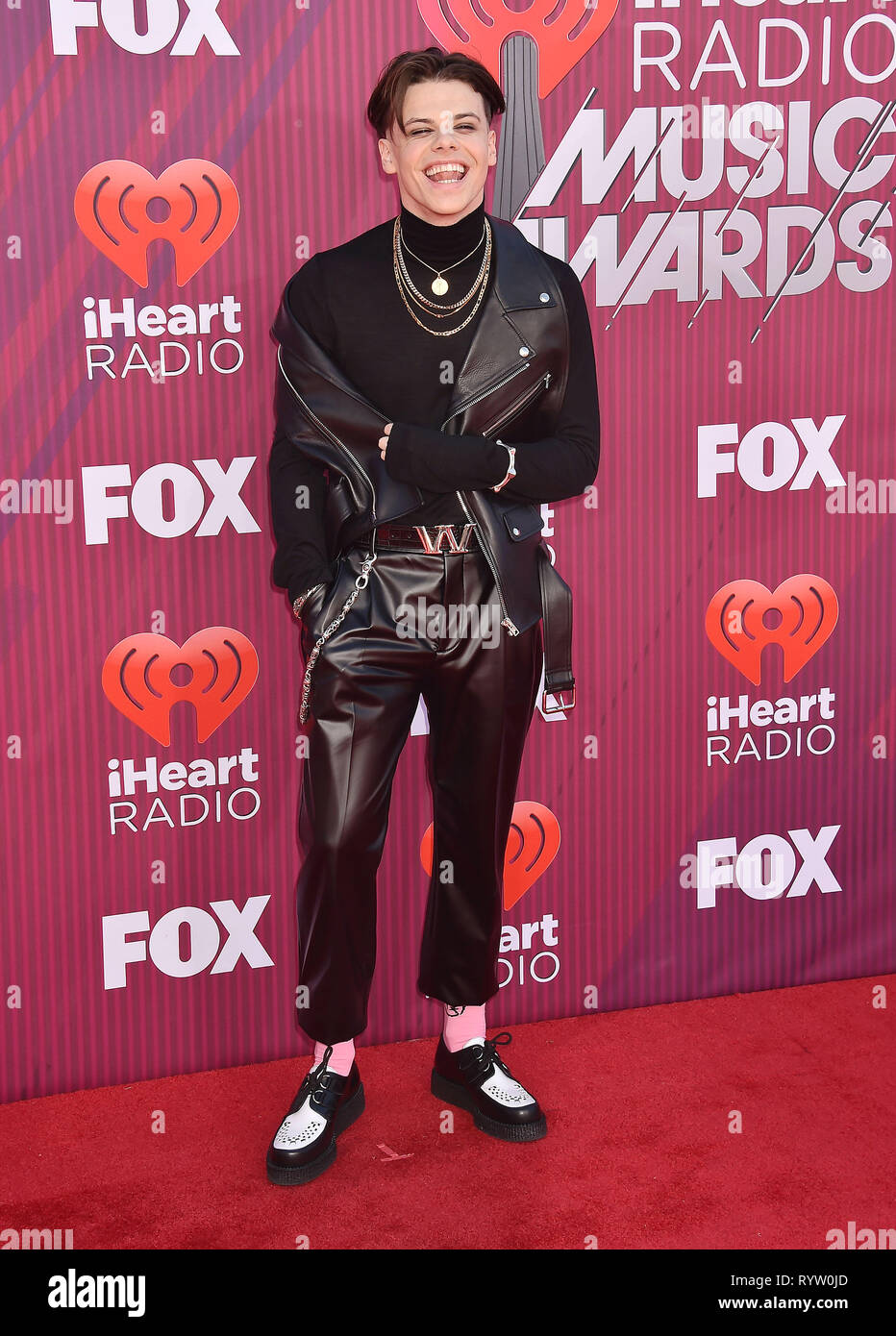 LOS ANGELES, CA - 14 Marzo: Yungblud assiste il 2019 iHeartRadio Music Awards che viene trasmesso in diretta su FOX al teatro di Microsoft su Marzo 14, 2019 a Los Angeles, California. Foto Stock