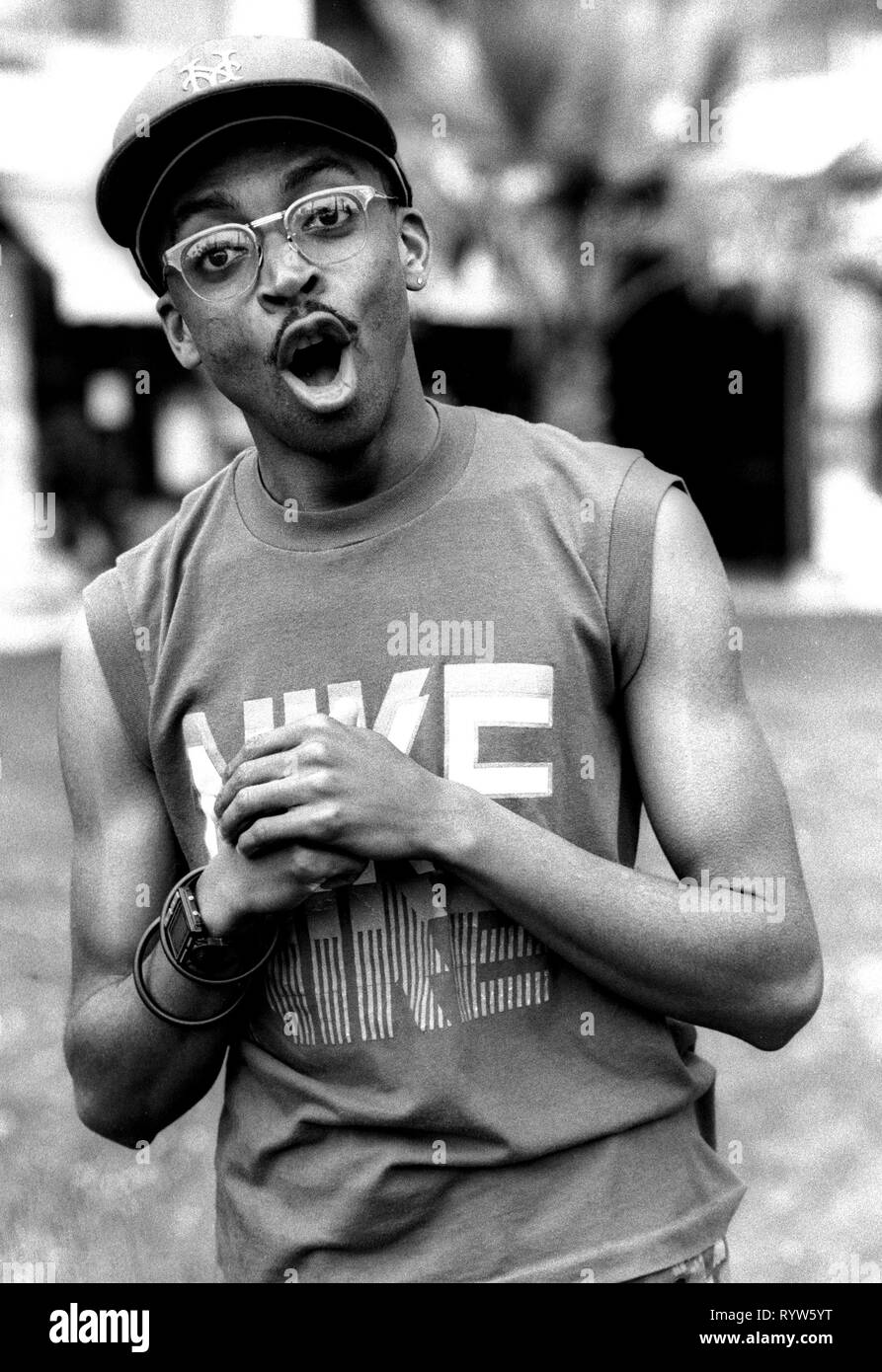 Ritratto del regista americano e produttore Spike Lee frequentando il trentanovesimo Festival del Cinema di Cannes. Maggio 11, 1986 Foto Stock