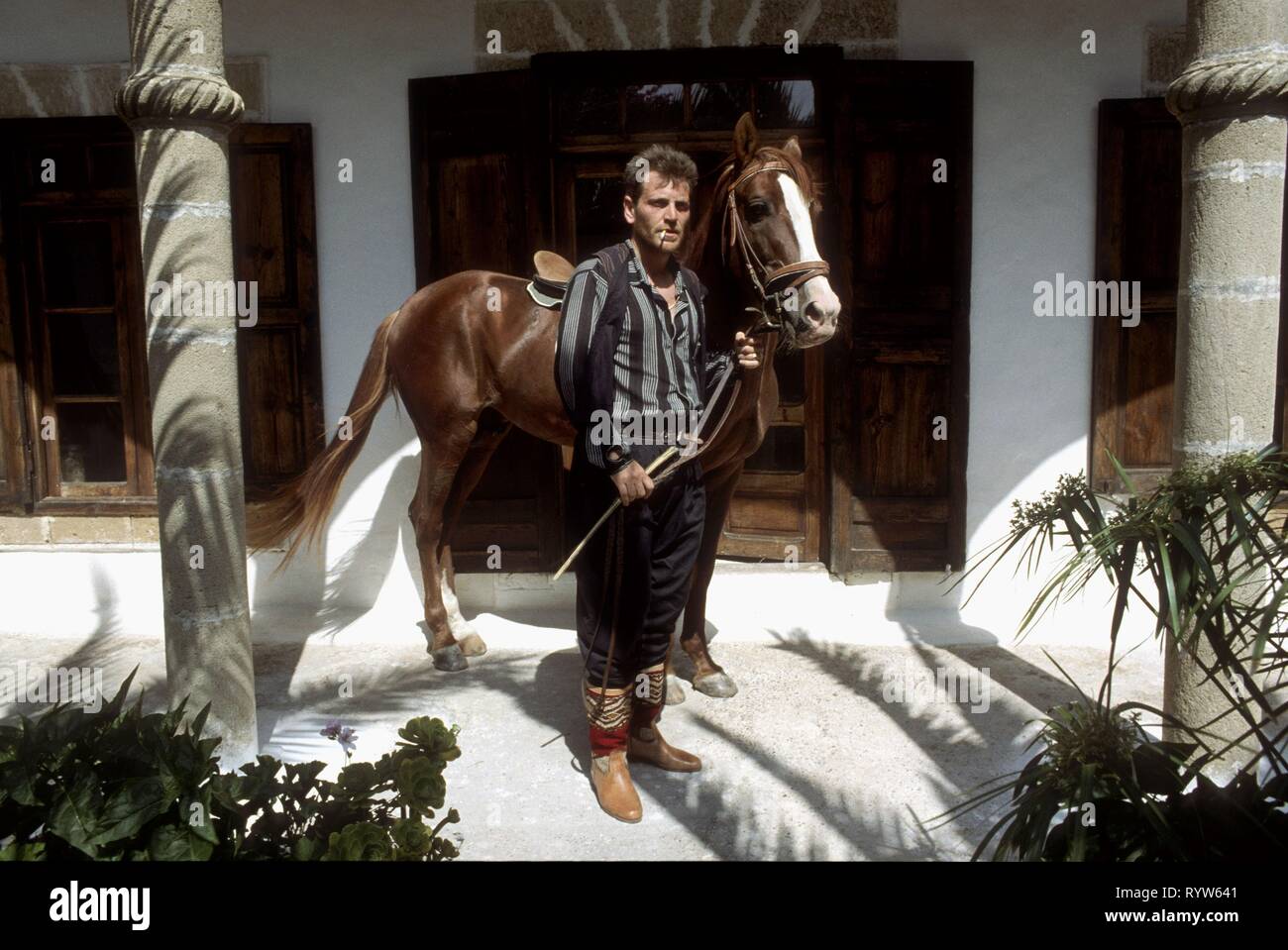 Ritratto dell'attore francese Tchéky Karyo. Il Marocco, 1988 Foto Stock