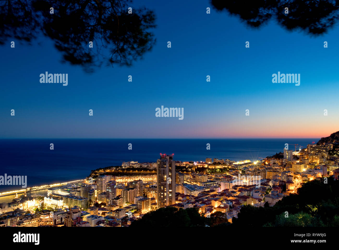 Vista di Monaco al crepuscolo Foto Stock