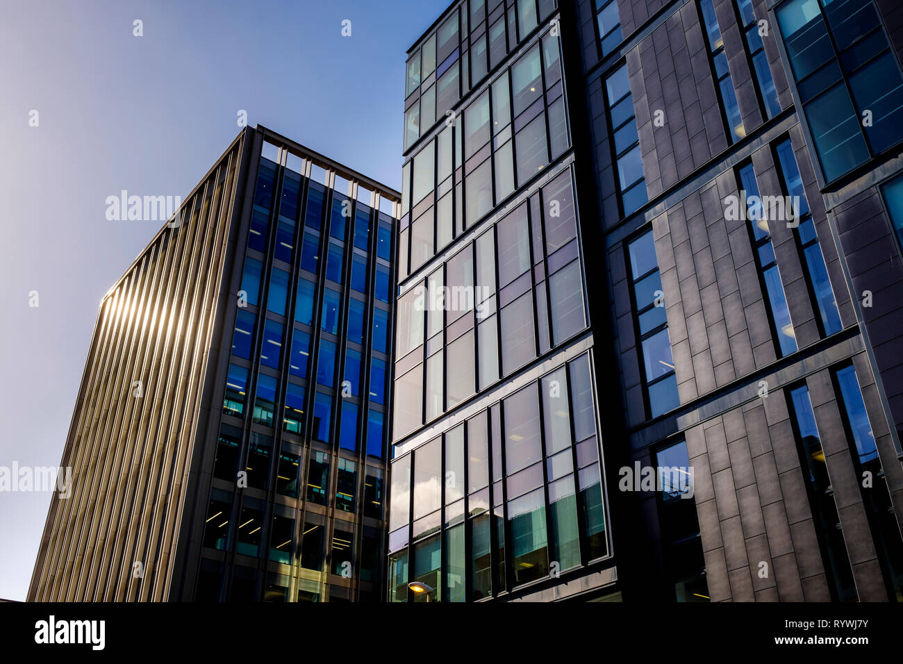 Alti edifici adibiti ad uffici in West Nile Street, Glasgow Foto Stock