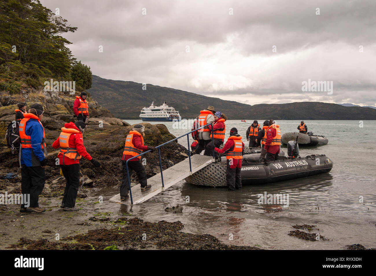 Uscire torna alla Via Australis nello zodiaco offerte in Ainsworth Bay Foto Stock