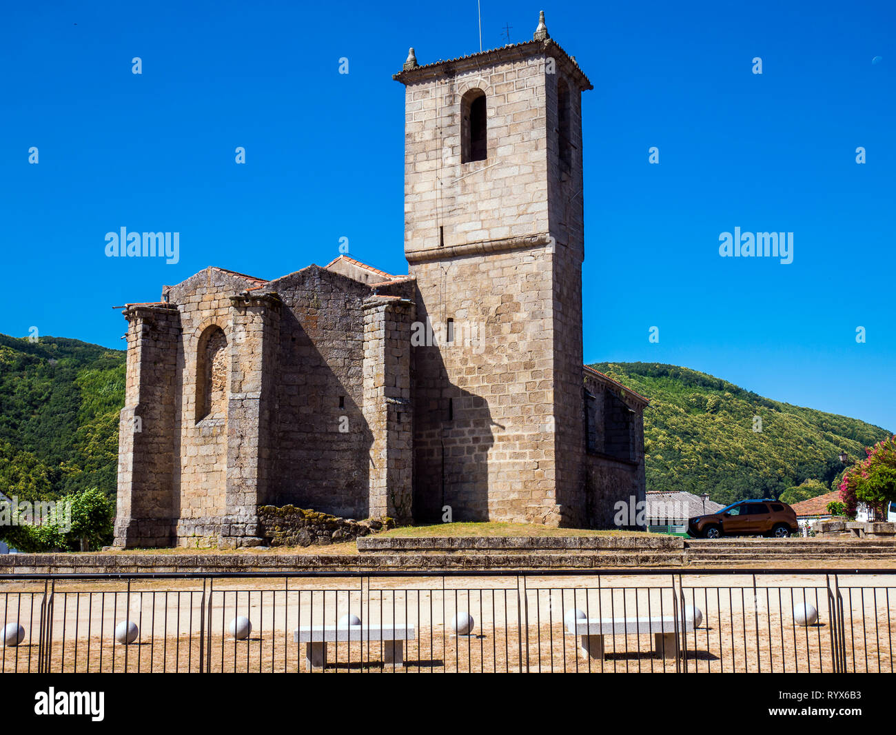 La Iglesia de montemayor del Río. Sierra de Béjar. Salamanca. Castilla León. España. Foto Stock