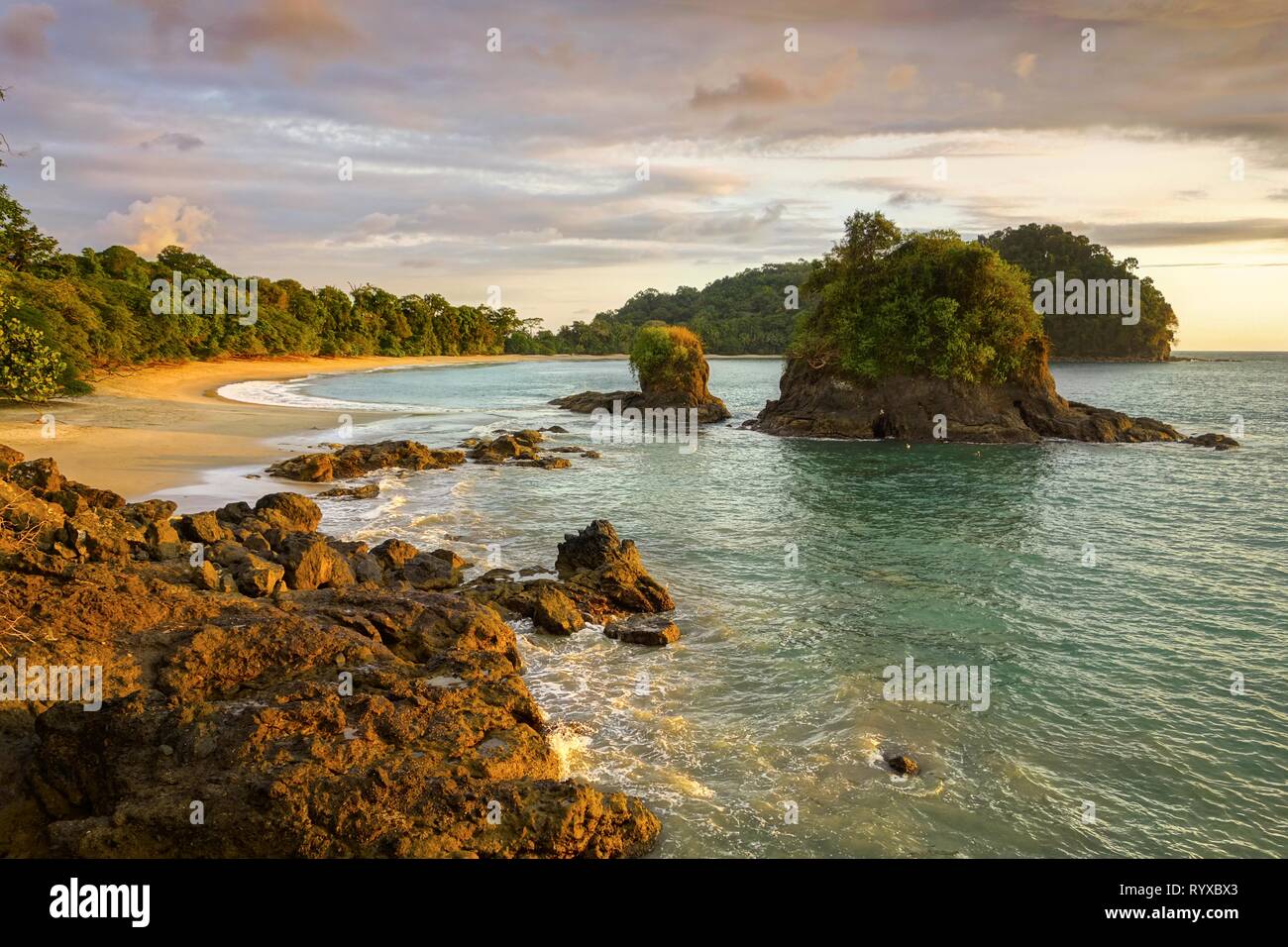 Playa espadilla sur beach immagini e fotografie stock ad alta