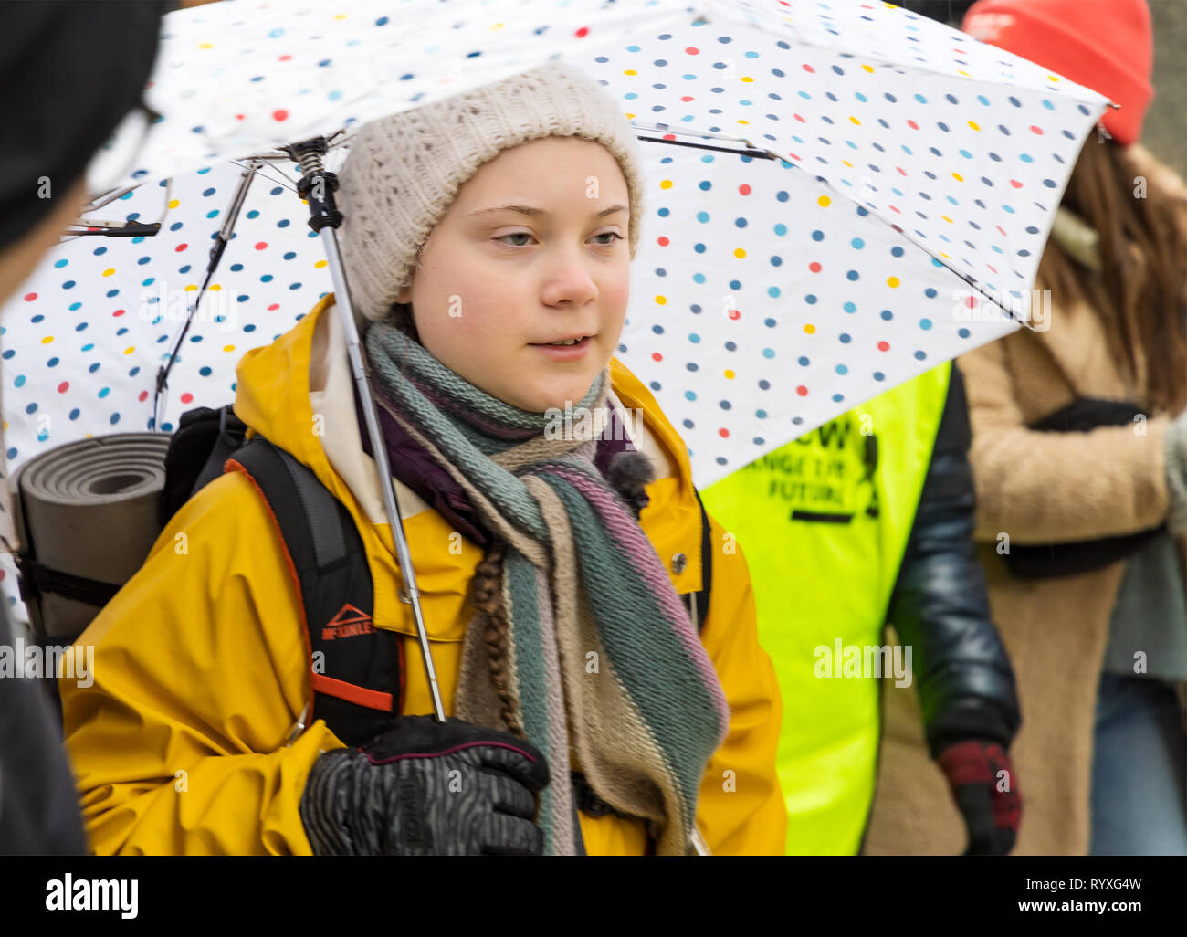 Stoccolma, Svezia. Il 15 marzo, 2019. 16-anno-vecchio clima svedese Greta attivista Thunberg sulla via di una grande manifestazione del clima. Credito: Per Grunditz/Alamy Live News Foto Stock