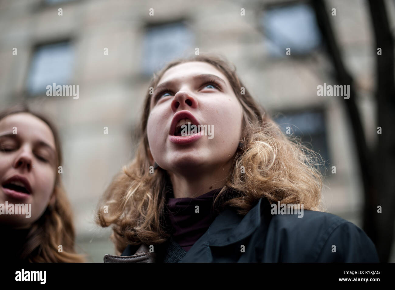 Varsavia, Polonia. Xv Mar, 2019. Sciopero degli studenti per il clima in Varsavia, Młodzieżowy Strajk Klimatyczny, Warszawa Credito: Piotr Kiembłowski/Alamy Live News Foto Stock