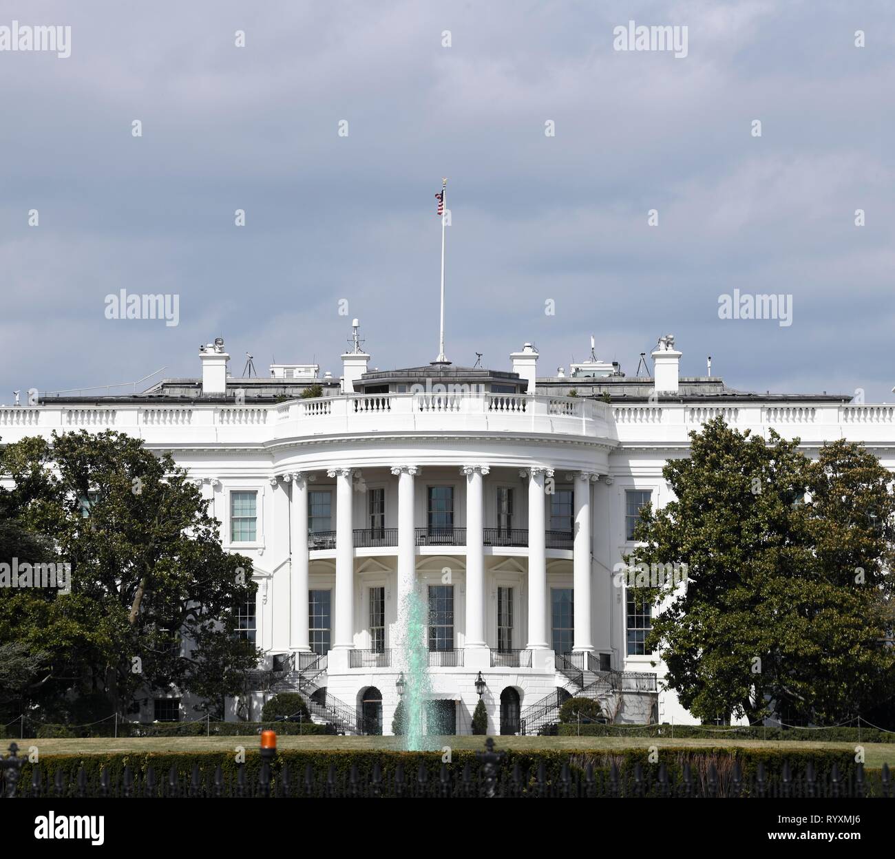 Washington, Stati Uniti d'America. Xv Mar, 2019. Foto scattata il 15 marzo 2019 mostra la Casa Bianca di Washington, DC, Stati Uniti. Stati Uniti Presidente Donald Trump venerdì il veto ad una bill bloccando la sua nazionale dichiarazione di emergenza al confine meridionale, la prima di tali spostare nel suo semestre di presidenza. Credito: Liu Jie/Xinhua/Alamy Live News Foto Stock
