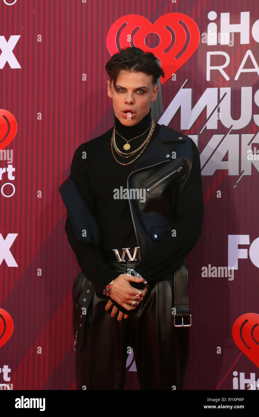 Los Angeles, CA, Stati Uniti d'America. Xiv Mar, 2019. LOS ANGELES - MAR 14: Yungblud al iHeart Radio Music Awards - Gli arrivi presso il Teatro di Microsoft su Marzo 14, 2019 a Los Angeles, CA Credito: Kay Blake/ZUMA filo/Alamy Live News Foto Stock