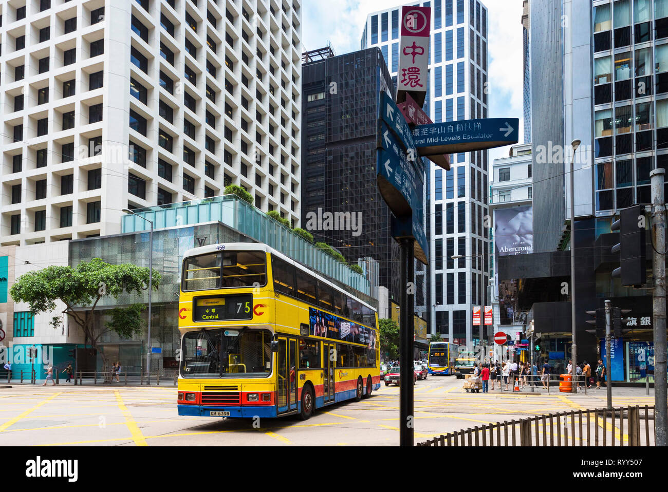 Autobus al traffico lo svincolo, centrale, Hong Kong SAR, Cina Foto Stock