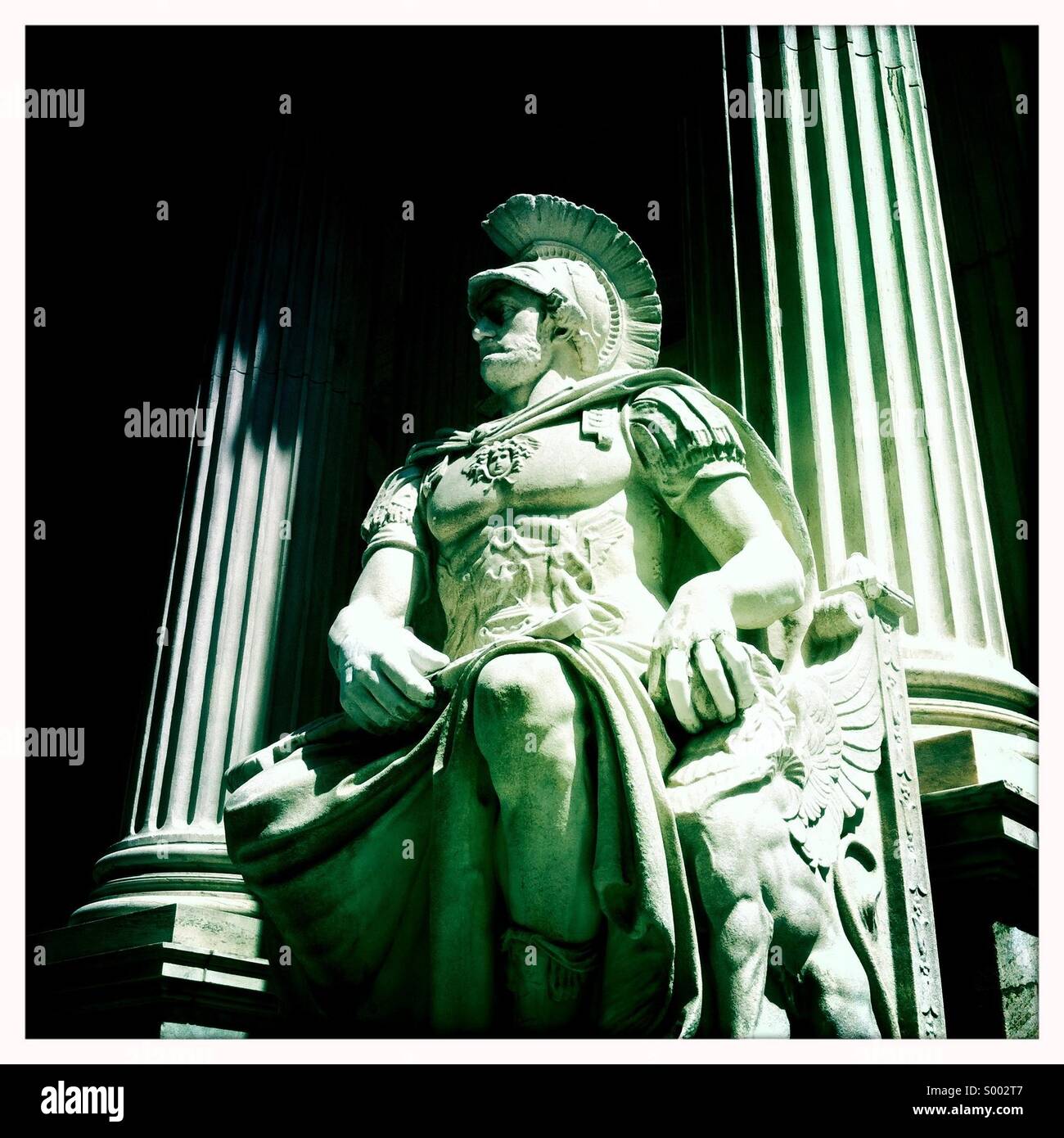 Statua romana di giustizia Corte house Foto Stock